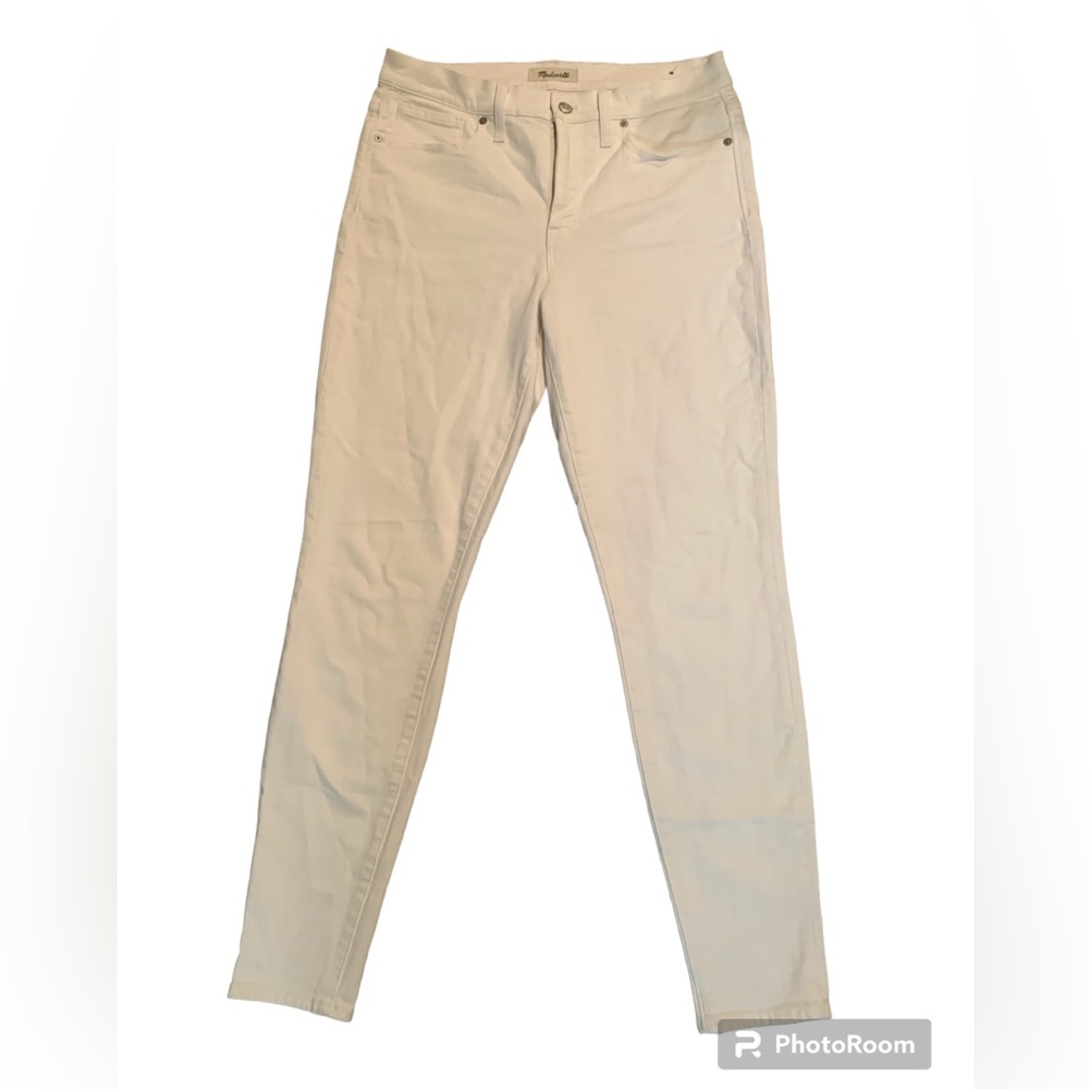 Madewell 9” high riser skinny skinny white jeans. Size 31T.